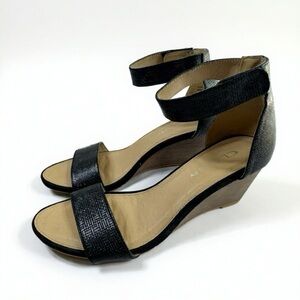 CL by Chinese Laundry Women's Hot Zone Wedge Sandal